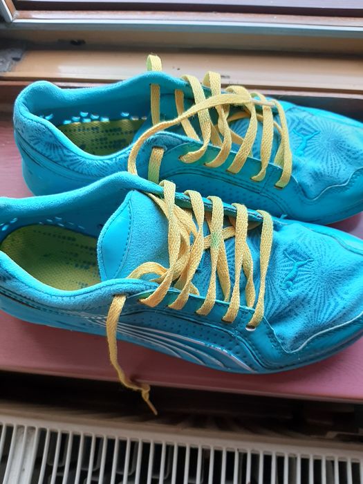 Adidasi Puma marime 36