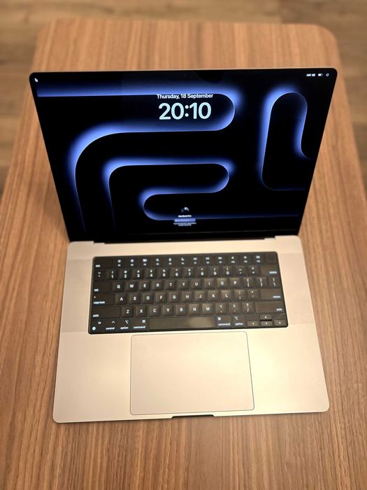 MacBook Pro 16 M1 Pro
