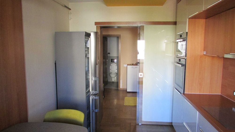 3 camere amenajat mobilat și utilat modern
