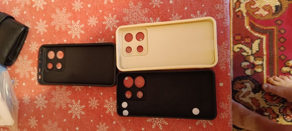 Vând huse pentru telefon Xiaomi redmi note 13 pro