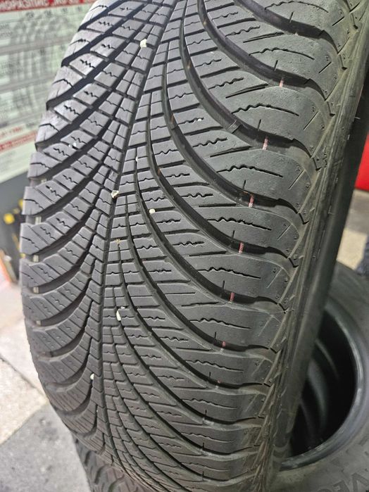 4бр 215/65/16 GOODYEAR 7мм грайфер дот:21г безплатен монтаж