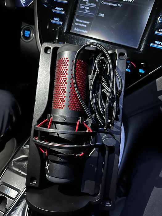 Микрофон HyperX Quadcast