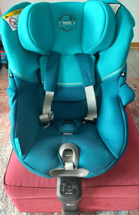 Столче за кола Cybex с подарък