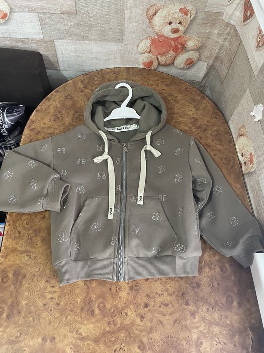 продам детские вещи на 4годика