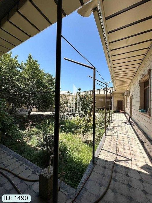 TEZDA SOTILADI №1490 Moxi xossa avtosalon orqasi uchastka