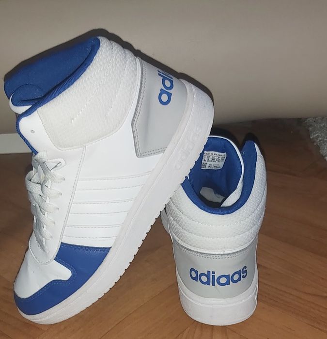 Високи кецове Adidas 38 номер