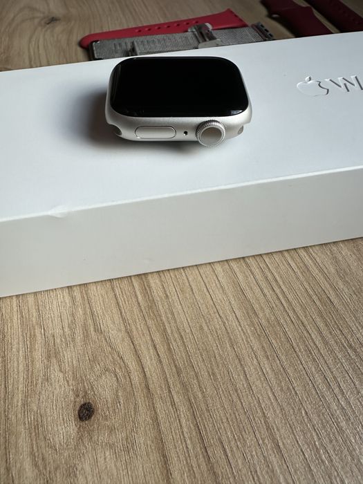Apple watch series 7  41mm silver