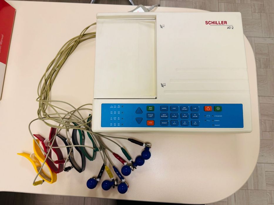 Электрокардиограф 6-канальный SCHILLER Cardiovit AT-2