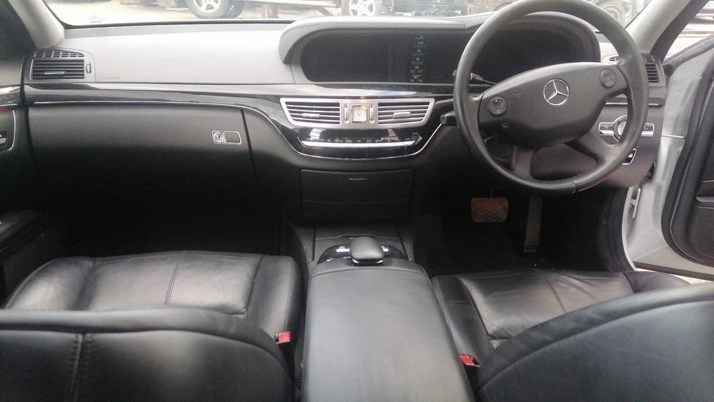 Dezmembrez mercedes s class w221 s320 3.0 v6/bara fata w221/far w221
