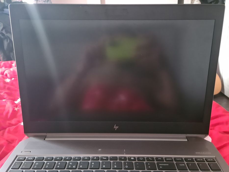 Laptop HP ZBook 15 G6 cu procesor Intel® Core™ i7-9750H pana la 4.50 G