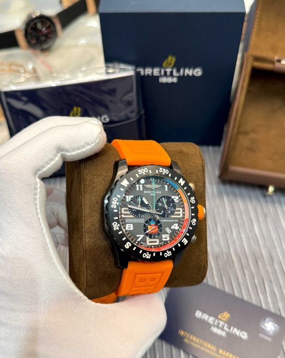 Breitling Endurance Pro черно/оранжево