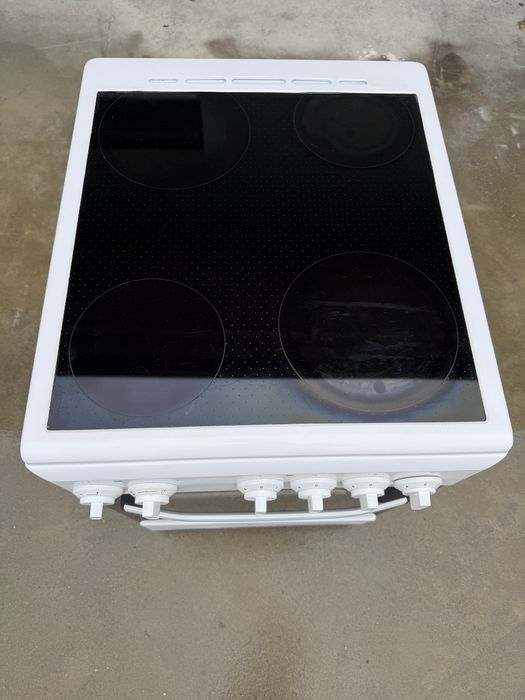 Печка с керамичен плот Сименс 50 см