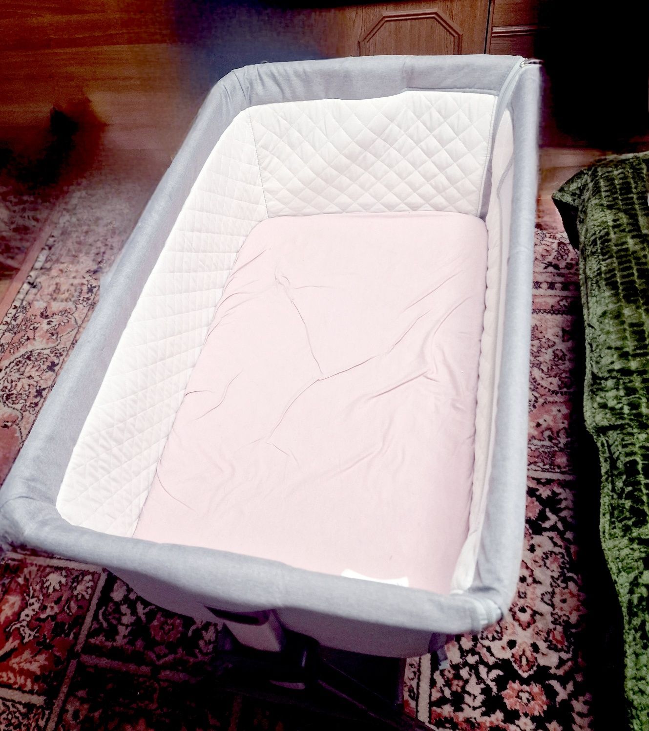 Pat pentru copii cu saltea, gri deschis, pânză textil