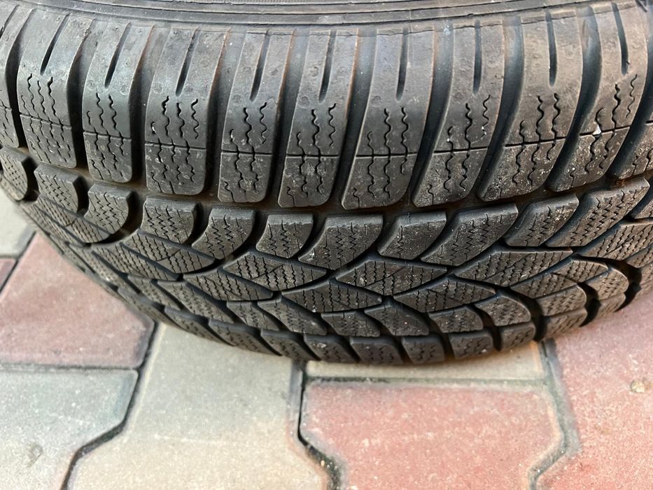 Set 4 roți jante originale R17 + anvelope RUNFLAT Dunlop iarna BMW x3