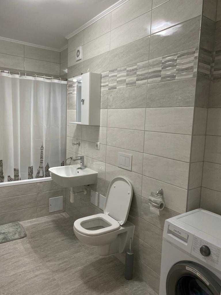 Inchiriez apartament cu o camera in regim hotelier