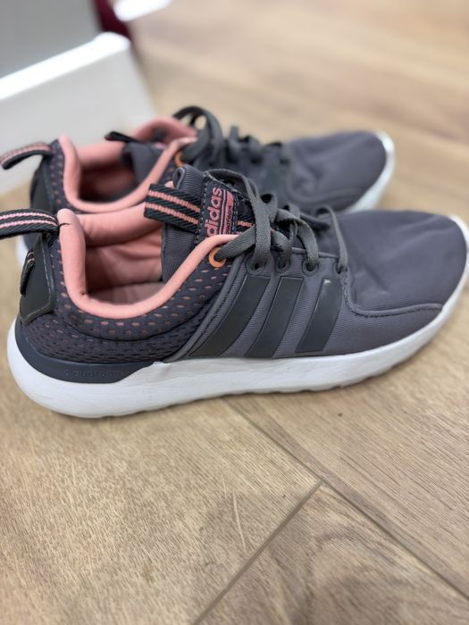 Дамски обувки adidas