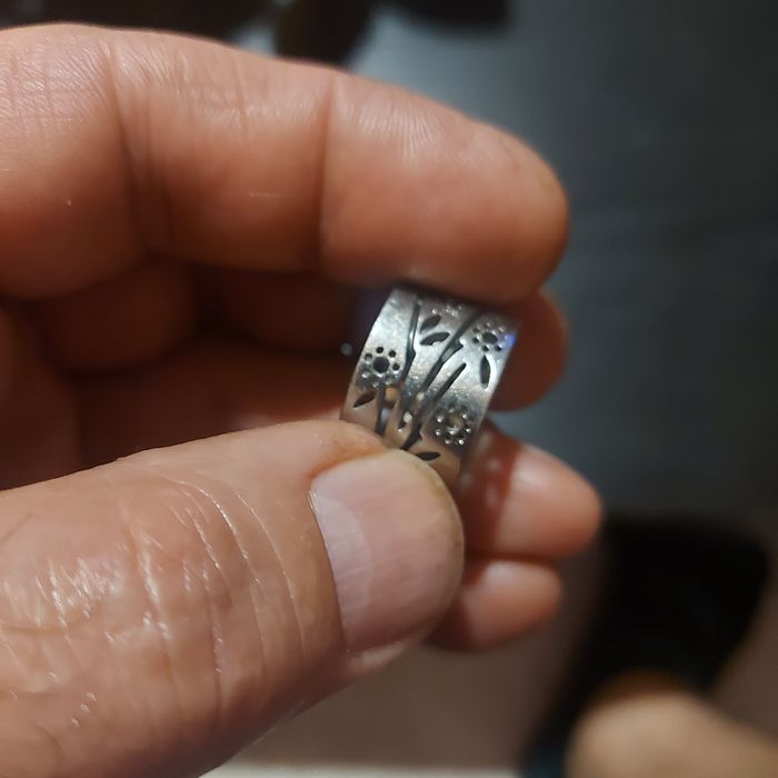 Дамски пръстен с цветя