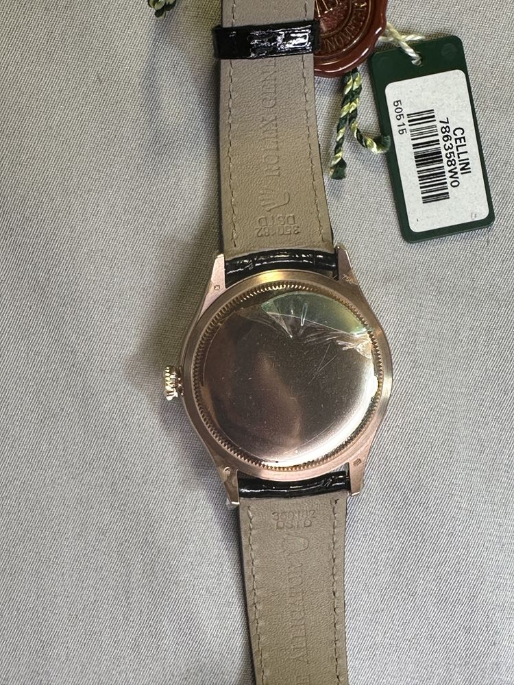 Rolex Cellini Date 39 mm 50515 gold