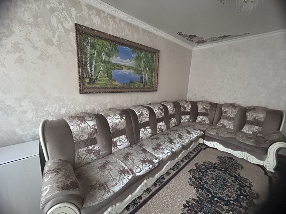 Диван в гостинную