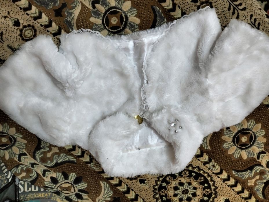 Продам болеро для девочки.