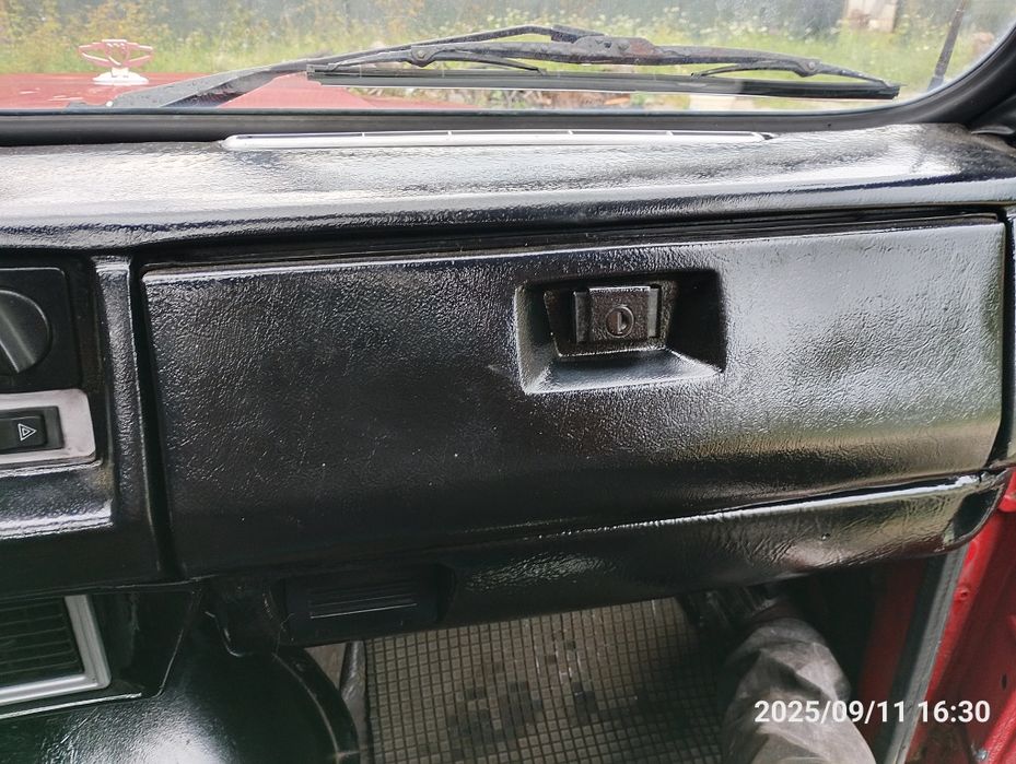 Vând ARO camioneta 320