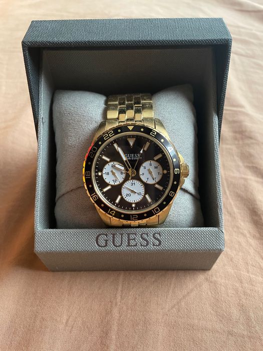 Нов мъжки часовник Guess