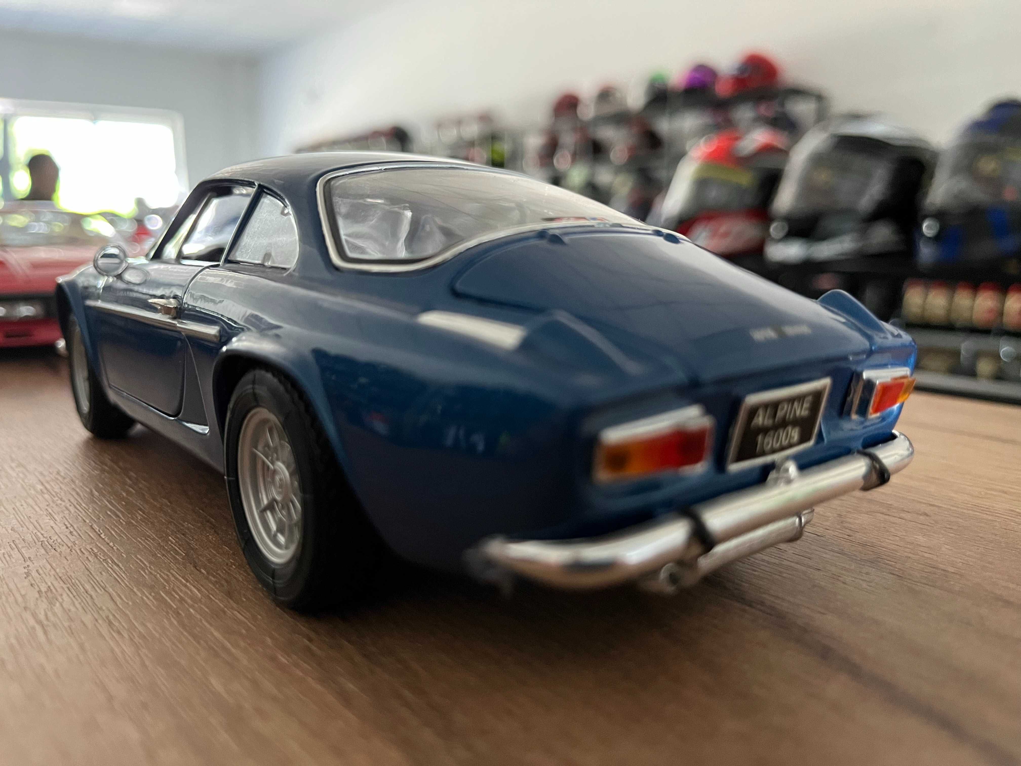 Метална колекционерска колички  MAISTO RENALUT ALPINE A110 1971 1:18