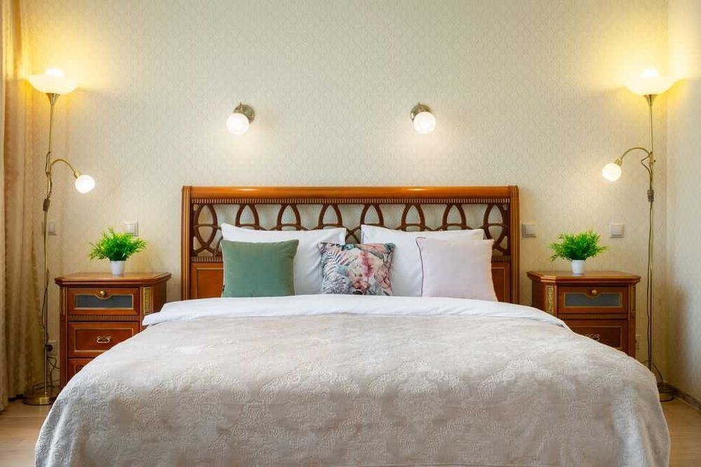 Сдаются 3-комнатные апартаменты на левом берегу.