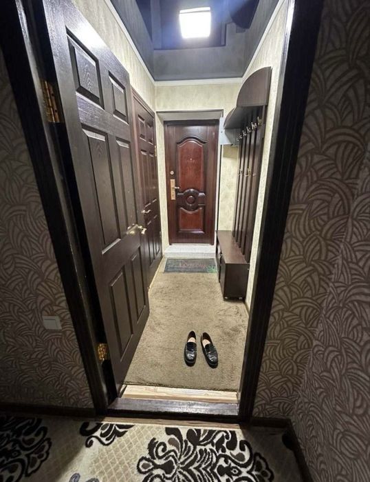 Срочно продается квартира Новомосковская 2/5/5