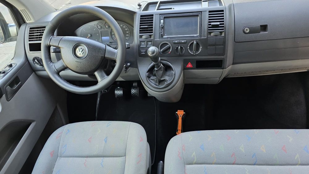 Vw Transporter T5 * 1.9 TDI * An 2008 * Dublu cabina 6 Locuri