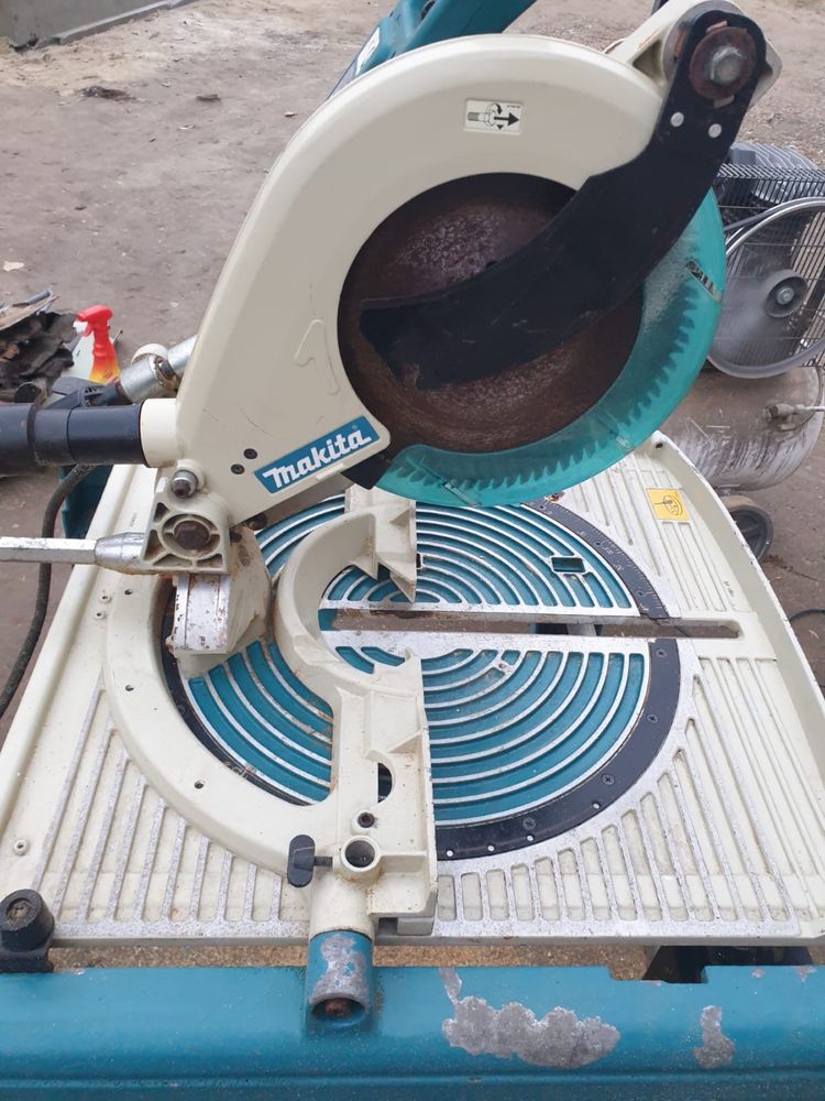 Makita LF1000 masa si pendula