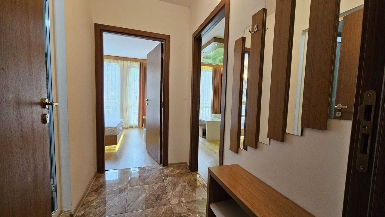 Продава се Двустаен апартамент в к.к. Слънчев бряг - 55 кв.м за 1364 €/кв.м - Снимка #2