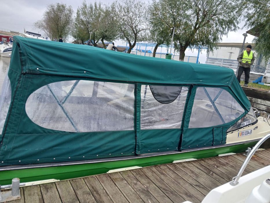 Corsar 700  fara motor