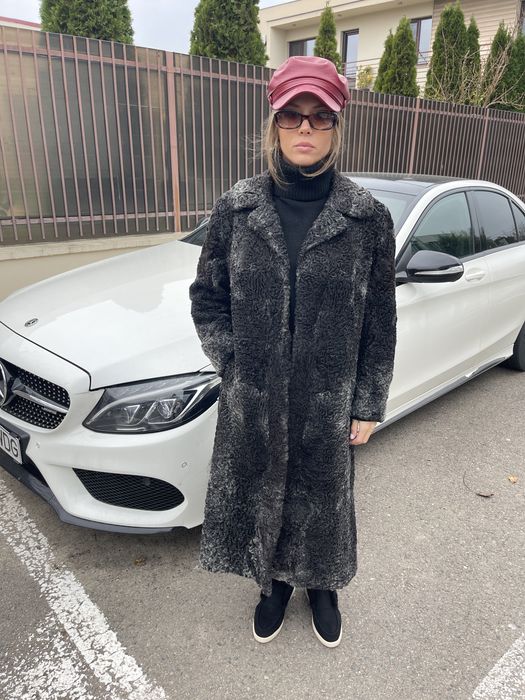 Haina lunga din blana naturala de astrahan