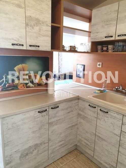 Дава се под наем Тристаен апартамент в Варна, Зимно кино Тракия - 80 кв.м за 450 € - Снимка #4