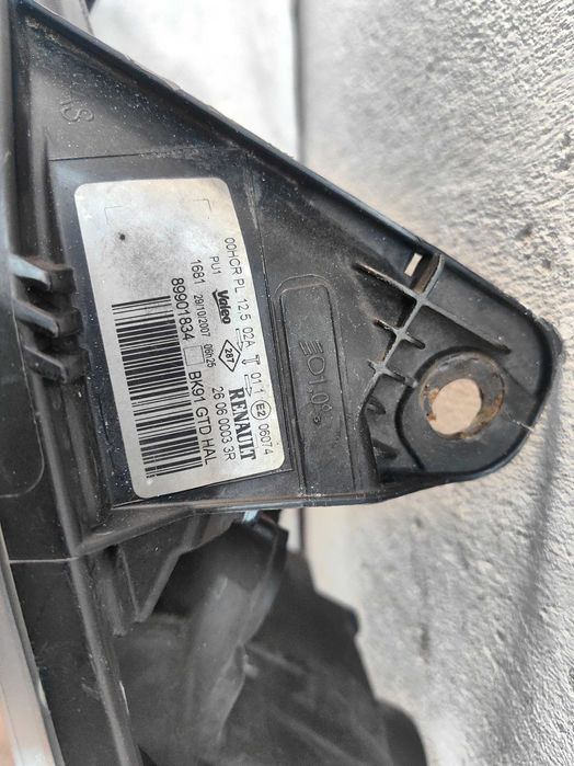 Оригинален фар Ляв Десен  Рено Лагуна 3  Renault Laguna 3 H7