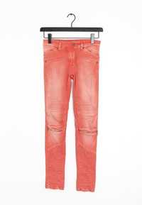 Красные джинсы Италия