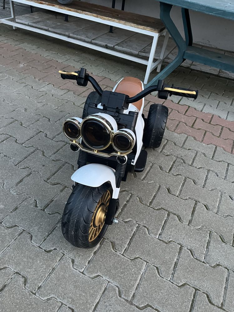 Акулуматорно мотор не е карано