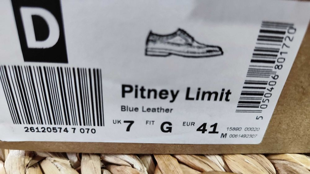 Официални мъжки кожени обувки НОВИ Clarks Pitney Limit 41 Blue