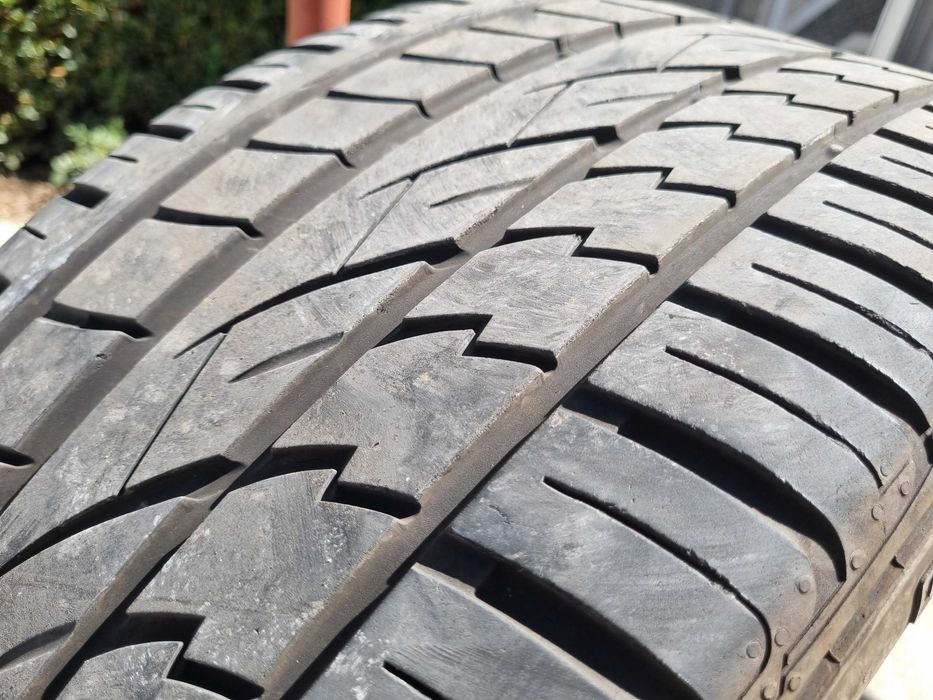 Гума ( единична бройка ) 275/35/22