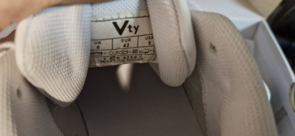 Adidași albi VTY piele Noi nr.42