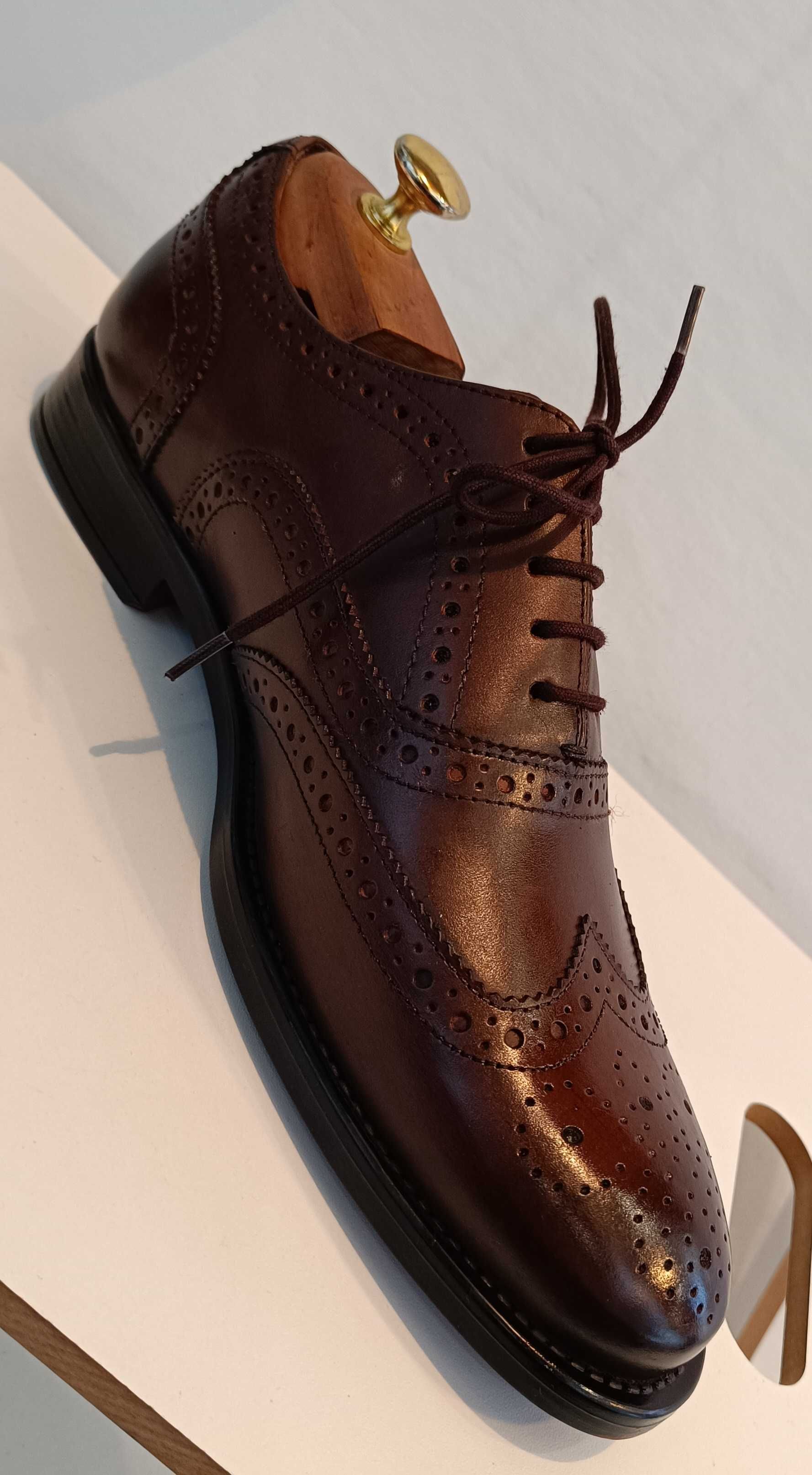 Pantofi oxford 42 brogue premium Bata Itali NOI piele naturala confort