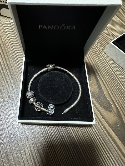 Продам браслет Pandora