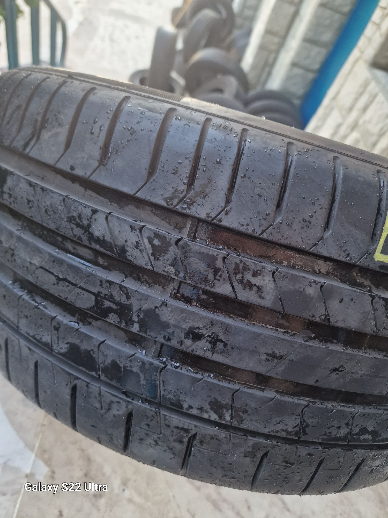 275 35 19 Pirelli DOT 23 2бр Замъка Ямбол