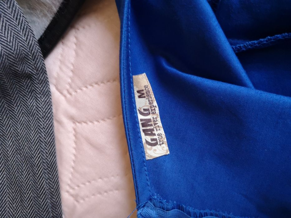 Продавам дамска къса синя рокля