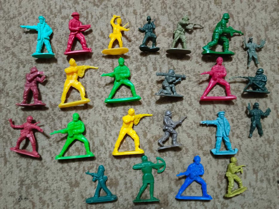 Продаются игрушки для мальчиков