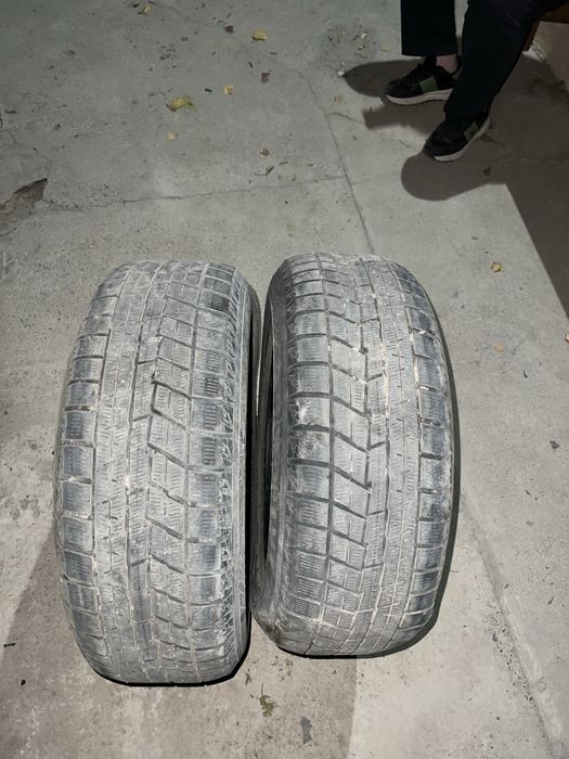 Покрышки YOKOHAMA 16/60/215 зимние.