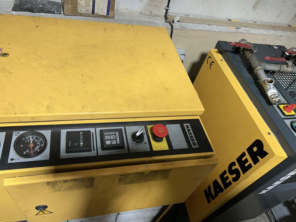 Продавам винтов компресор kaeser air center