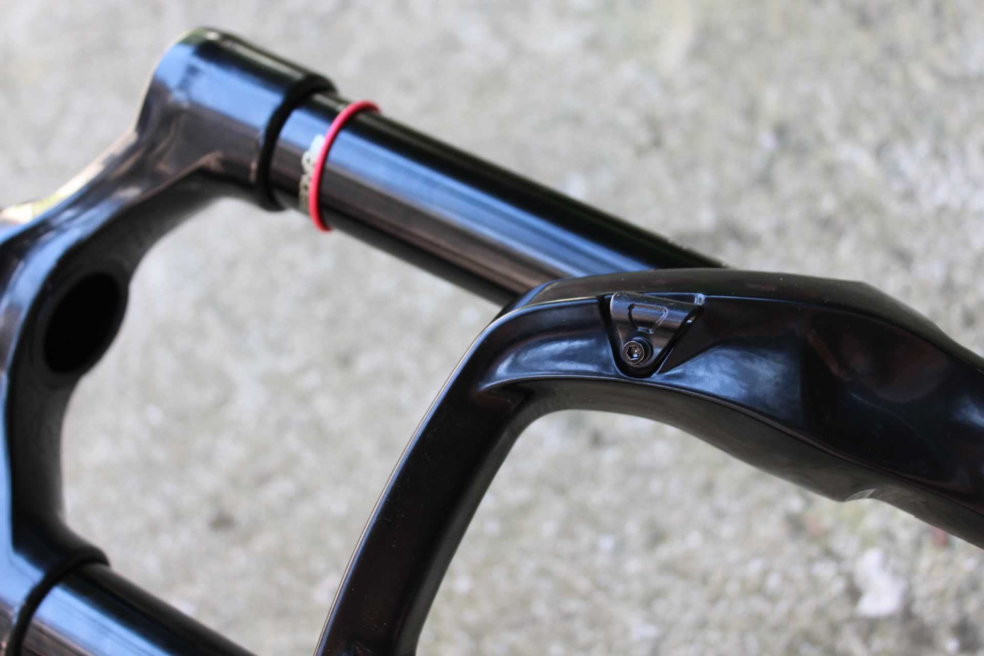 RockShox Revelation RC29" DebonAir 150mm Tapered Boost furca suspensie