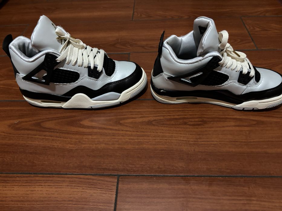 Adidasi Jordan 4 Unisex 35.5